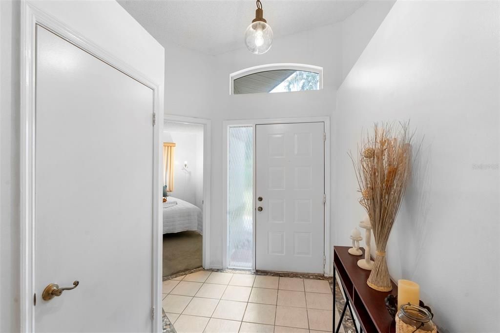 En Venta: $285,000 (2 camas, 2 baños, 1248 Pies cuadrados)