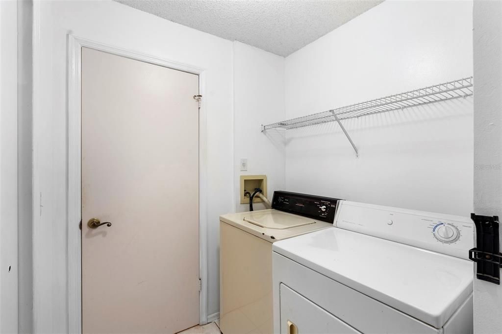 En Venta: $285,000 (2 camas, 2 baños, 1248 Pies cuadrados)