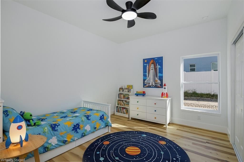 На продажу: $450,000 (4 спален, 2 ванн, 2125 Квадратных фут)