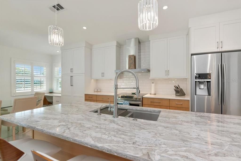 待售: $469,000 (2 贝兹, 2 浴室, 1440 平方英尺)