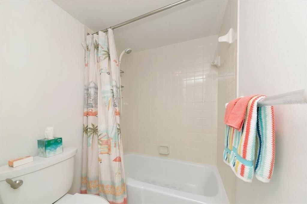 待售: $469,000 (2 贝兹, 2 浴室, 1440 平方英尺)