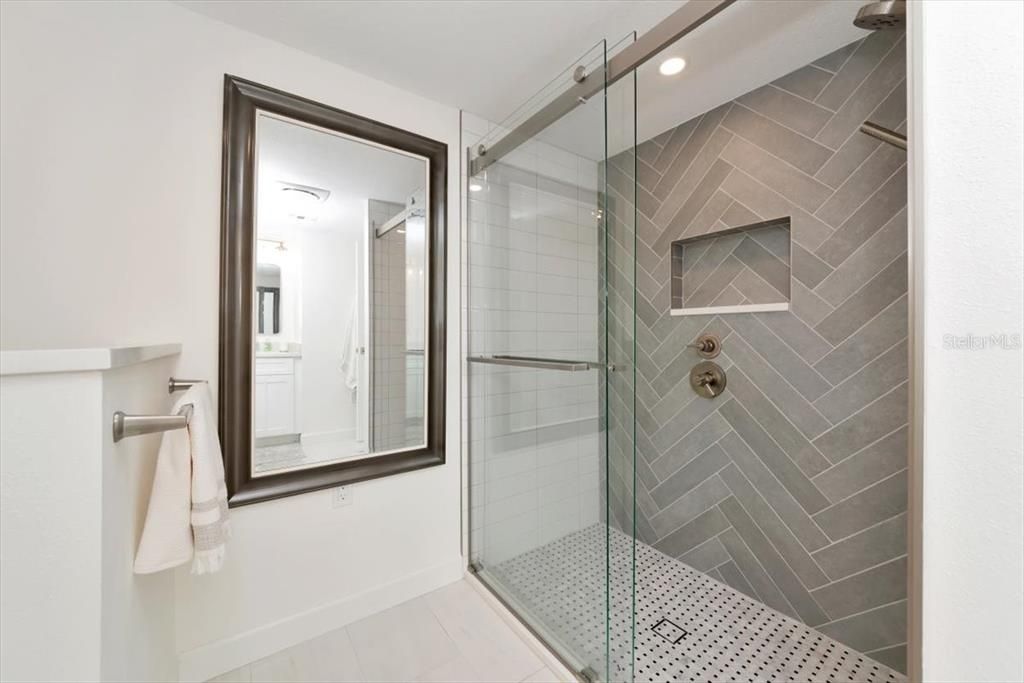 待售: $469,000 (2 贝兹, 2 浴室, 1440 平方英尺)