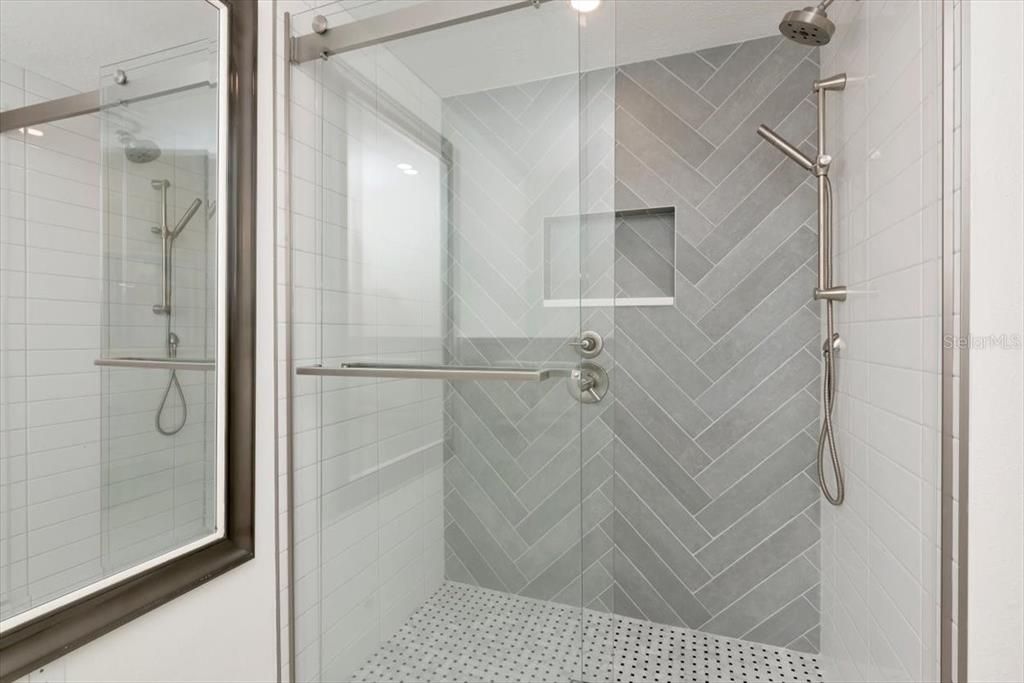 待售: $469,000 (2 贝兹, 2 浴室, 1440 平方英尺)