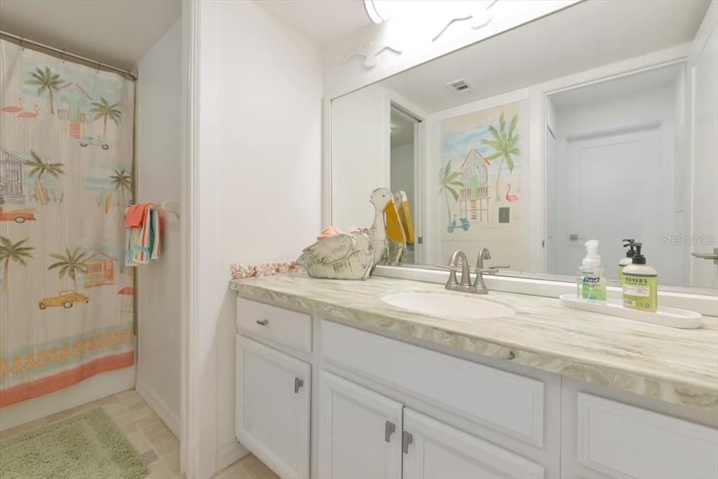 待售: $469,000 (2 贝兹, 2 浴室, 1440 平方英尺)