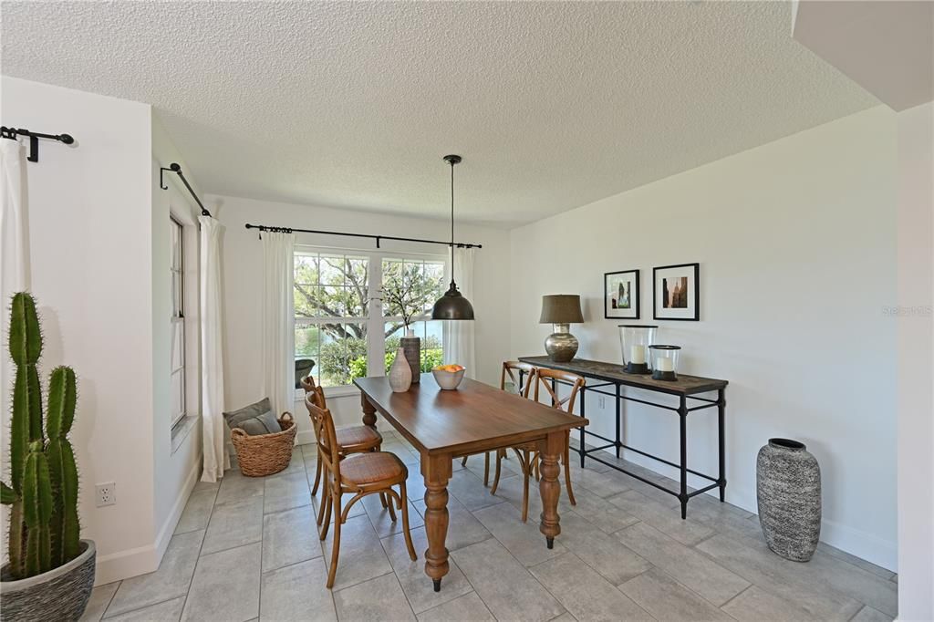 En Venta: $335,000 (2 camas, 2 baños, 1234 Pies cuadrados)