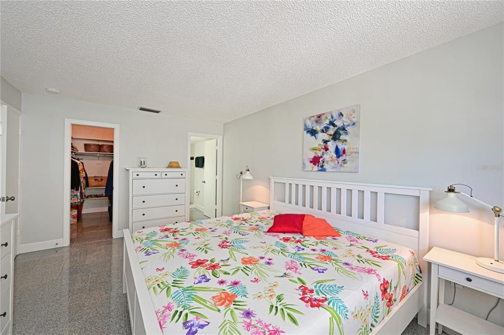 En Venta: $335,000 (2 camas, 2 baños, 1234 Pies cuadrados)