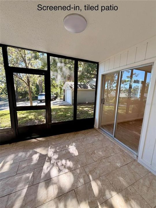 For Sale: $199,000 (2 beds, 2 baths, 933 Square Feet)