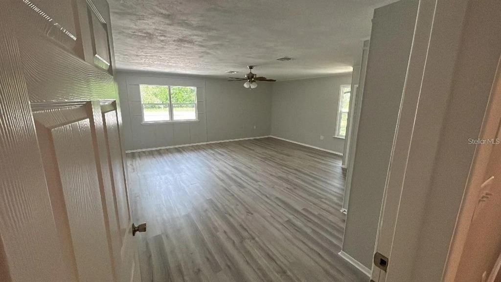 For Sale: $329,900 (4 beds, 1 baths, 1775 Square Feet)