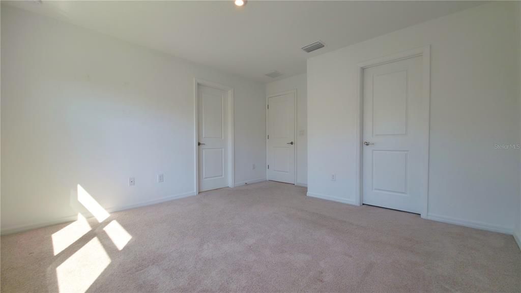 For Rent: $2,285 (3 beds, 2 baths, 1417 Square Feet)