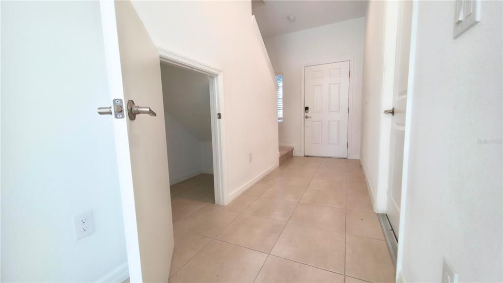 For Rent: $2,285 (3 beds, 2 baths, 1417 Square Feet)