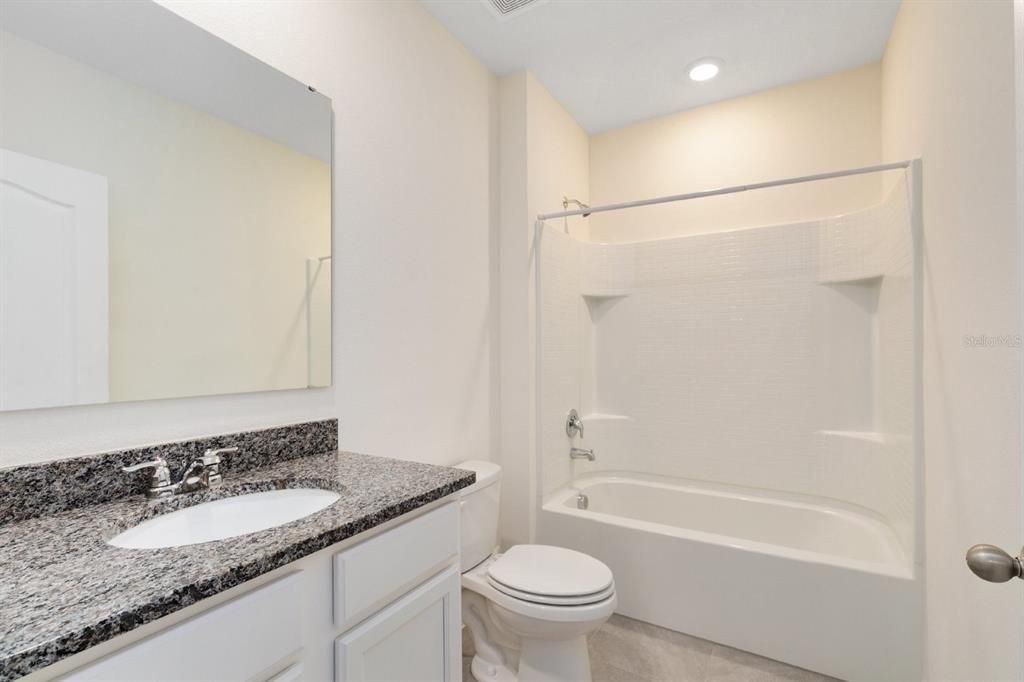 En Renta: $2,450 (4 camas, 2 baños, 1830 Pies cuadrados)