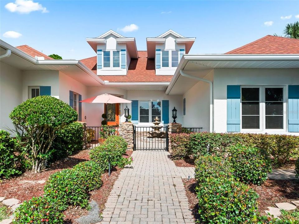 En Venta: $564,900 (3 camas, 3 baños, 2833 Pies cuadrados)