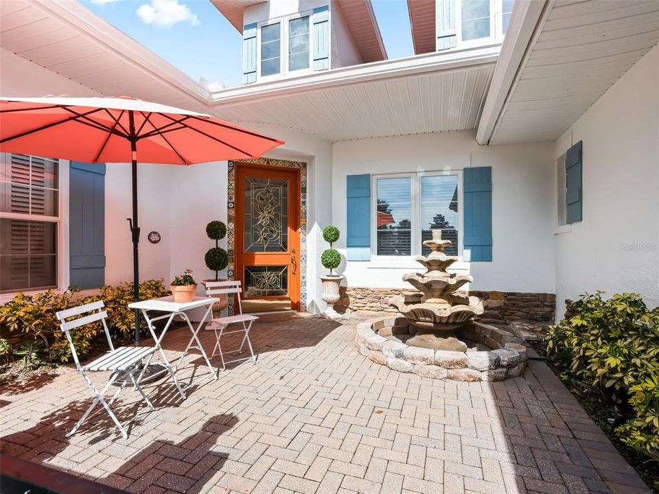 En Venta: $564,900 (3 camas, 3 baños, 2833 Pies cuadrados)