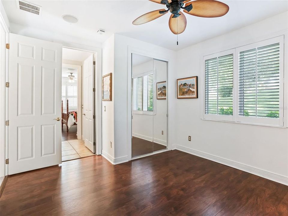 En Venta: $564,900 (3 camas, 3 baños, 2833 Pies cuadrados)