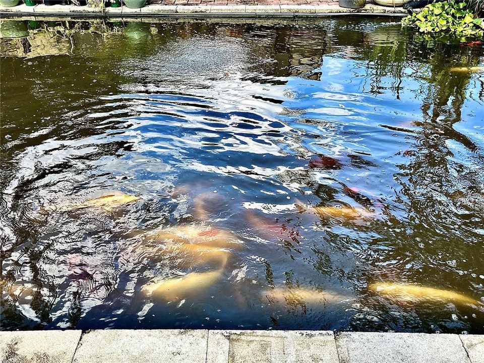 For Sale: $400,000 (3 beds, 2 baths, 1825 Square Feet)