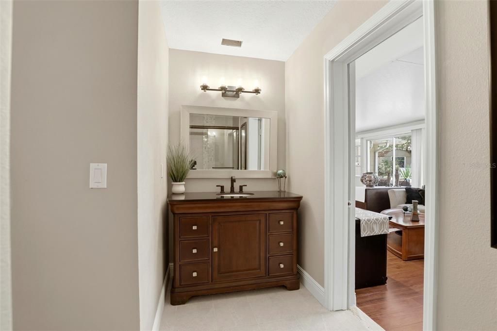 For Sale: $400,000 (3 beds, 2 baths, 1825 Square Feet)