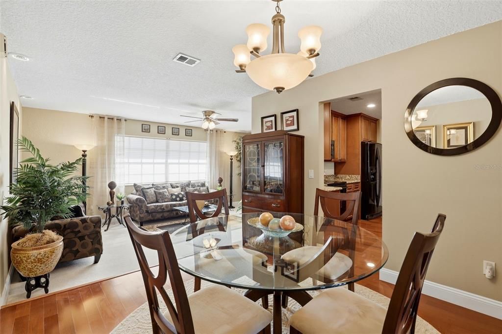 For Sale: $400,000 (3 beds, 2 baths, 1825 Square Feet)