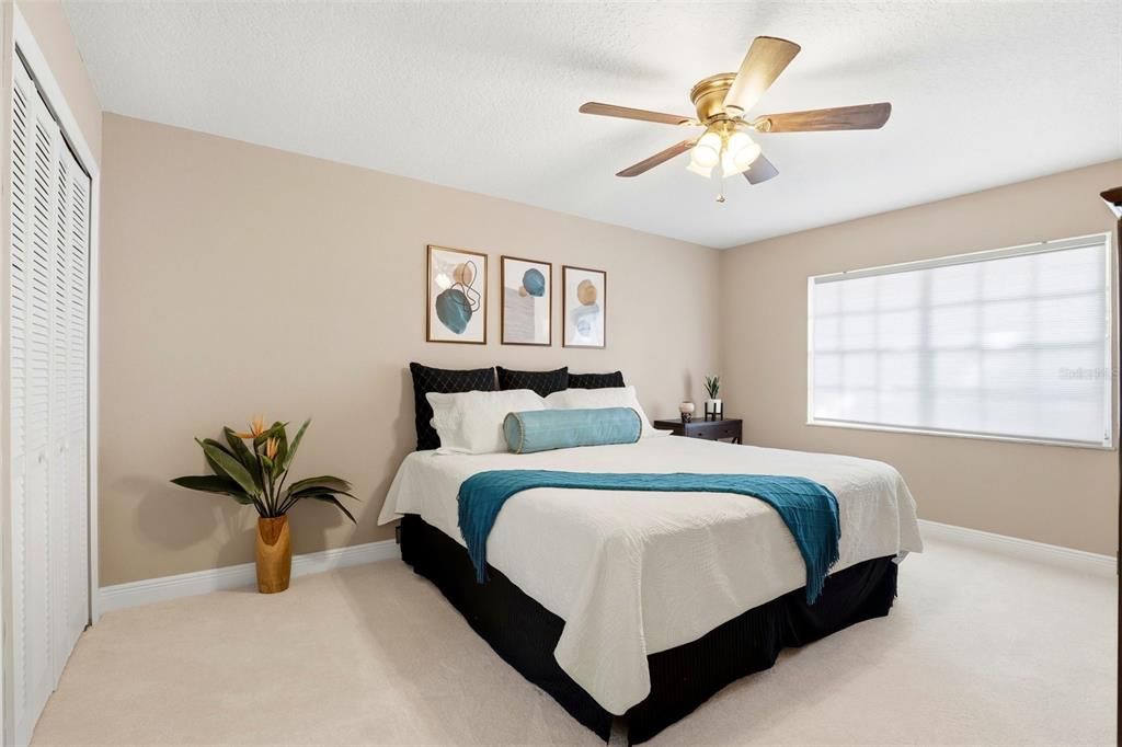 For Sale: $400,000 (3 beds, 2 baths, 1825 Square Feet)