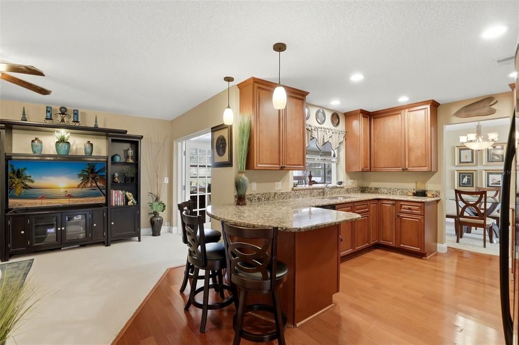 For Sale: $400,000 (3 beds, 2 baths, 1825 Square Feet)