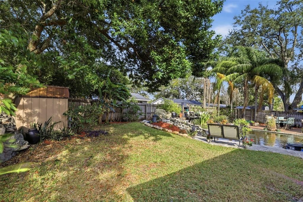 For Sale: $400,000 (3 beds, 2 baths, 1825 Square Feet)