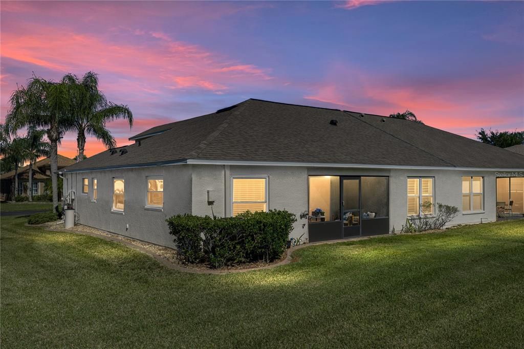 合同活跃: $340,000 (2 贝兹, 2 浴室, 1521 平方英尺)