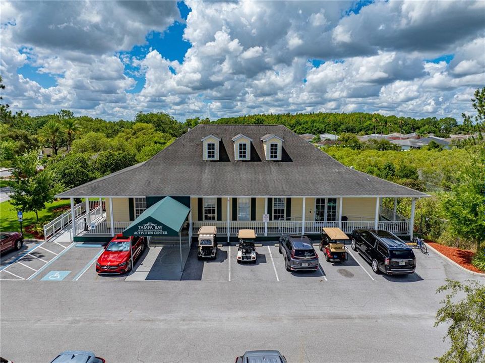 合同活跃: $340,000 (2 贝兹, 2 浴室, 1521 平方英尺)