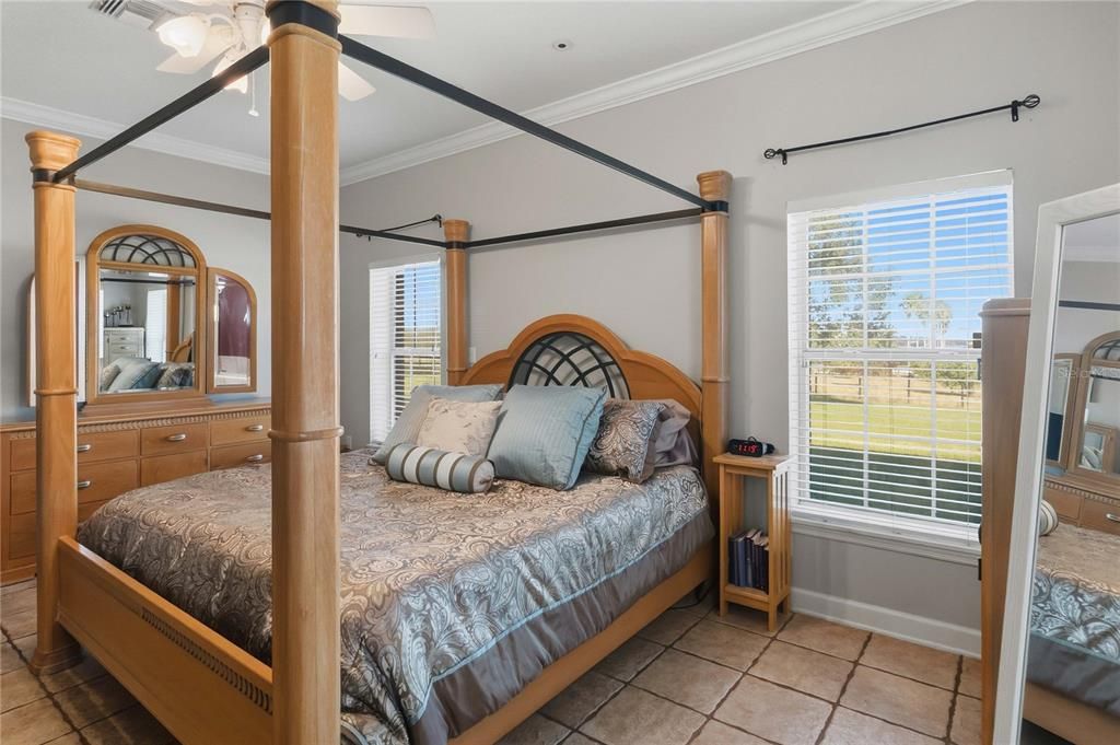 На продажу: $1,550,000 (4 спален, 3 ванн, 4370 Квадратных фут)