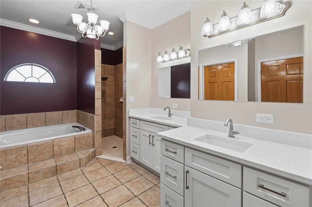 На продажу: $1,550,000 (4 спален, 3 ванн, 4370 Квадратных фут)