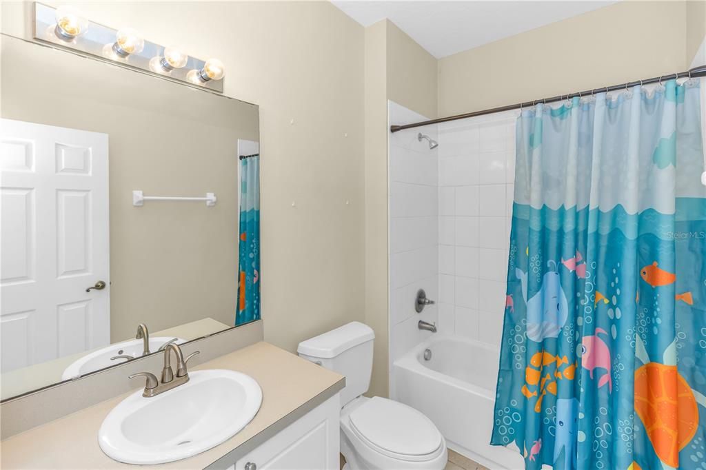 待售: $350,000 (3 贝兹, 2 浴室, 1602 平方英尺)