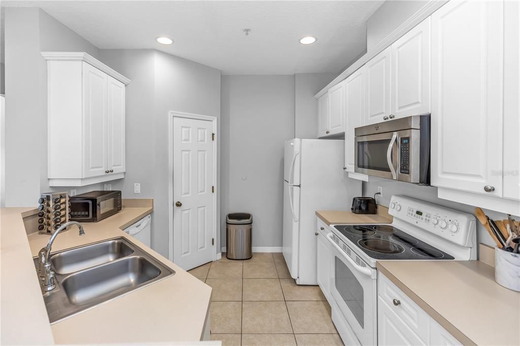 待售: $350,000 (3 贝兹, 2 浴室, 1602 平方英尺)