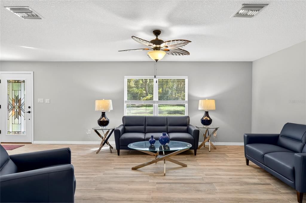 На продажу: $650,000 (3 спален, 2 ванн, 2277 Квадратных фут)