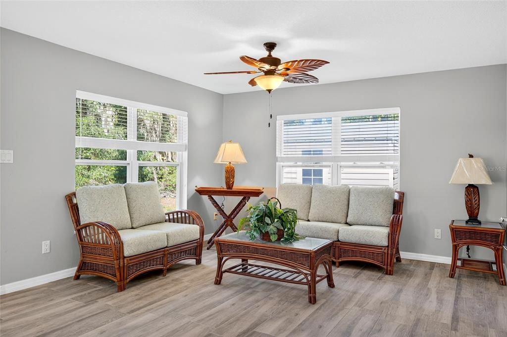 На продажу: $650,000 (3 спален, 2 ванн, 2277 Квадратных фут)