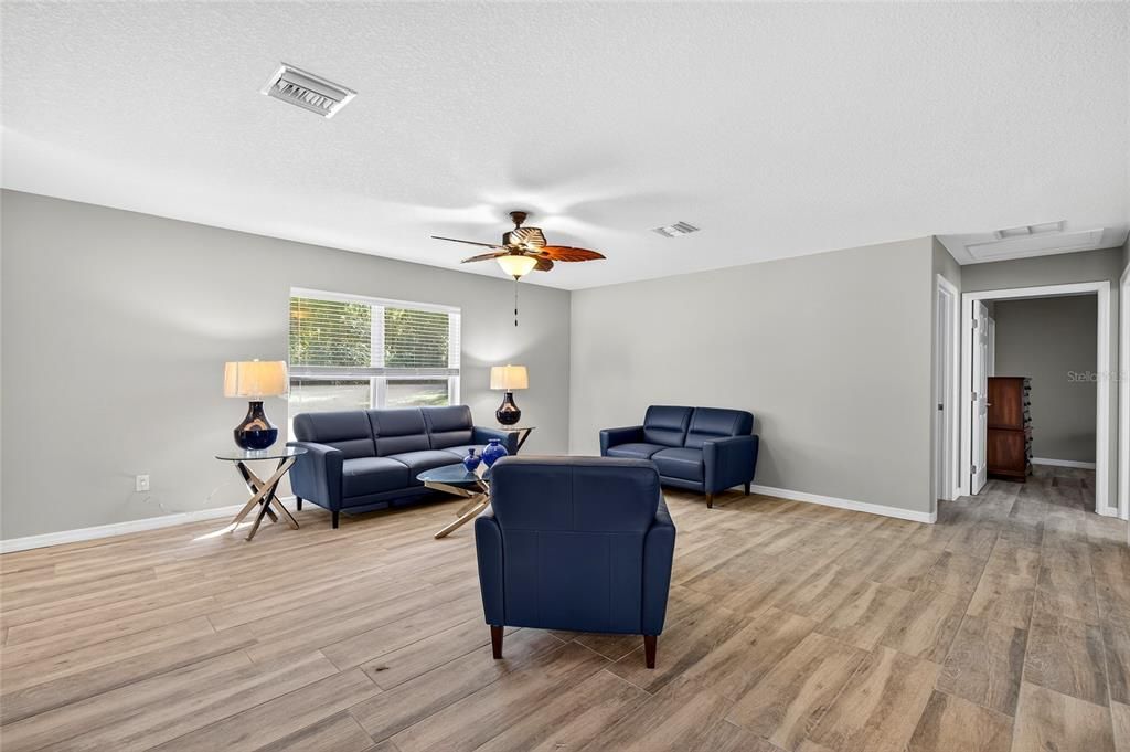 На продажу: $650,000 (3 спален, 2 ванн, 2277 Квадратных фут)