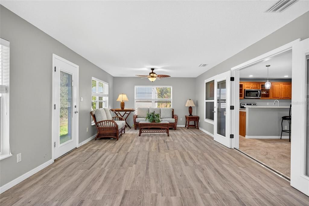 На продажу: $650,000 (3 спален, 2 ванн, 2277 Квадратных фут)