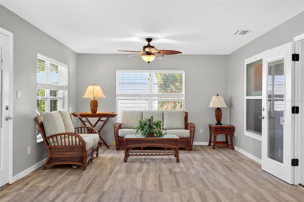 На продажу: $650,000 (3 спален, 2 ванн, 2277 Квадратных фут)