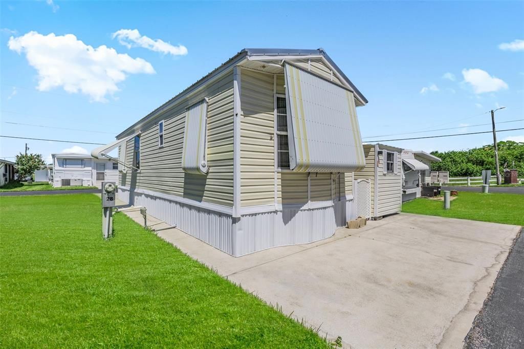 For Sale: $84,000 (1 beds, 1 baths, 404 Square Feet)