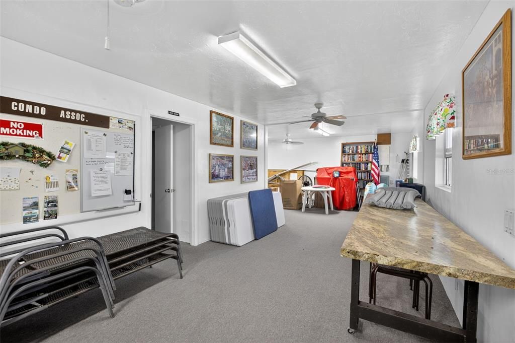 For Sale: $84,000 (1 beds, 1 baths, 404 Square Feet)