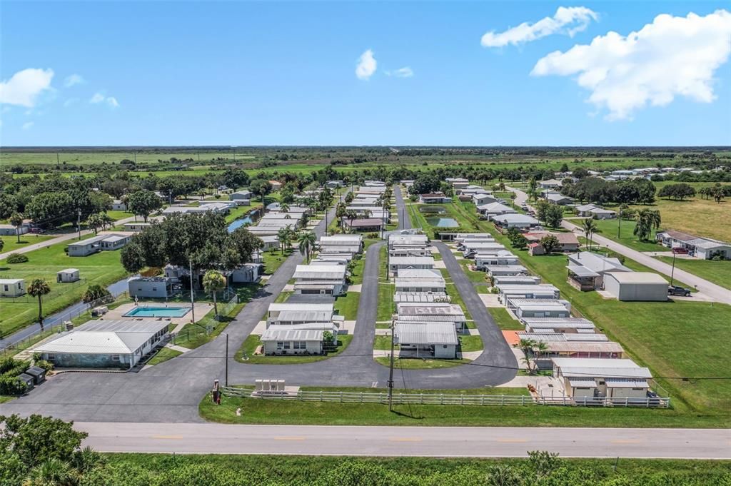 For Sale: $84,000 (1 beds, 1 baths, 404 Square Feet)