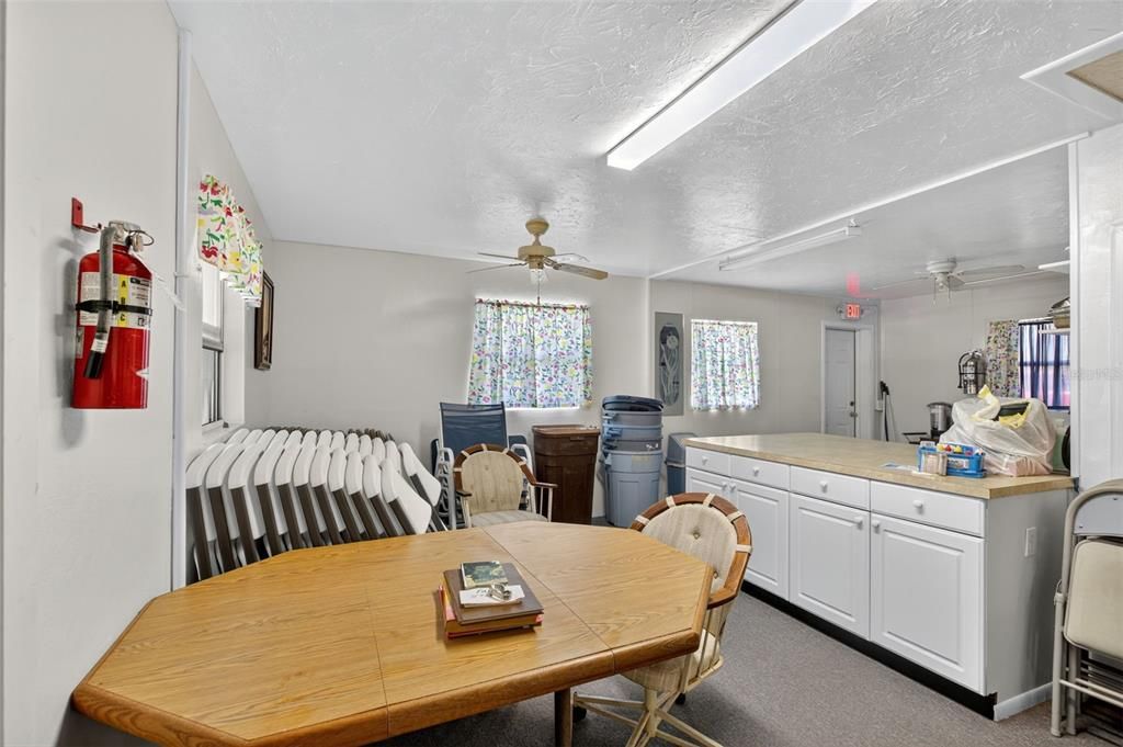 For Sale: $84,000 (1 beds, 1 baths, 404 Square Feet)