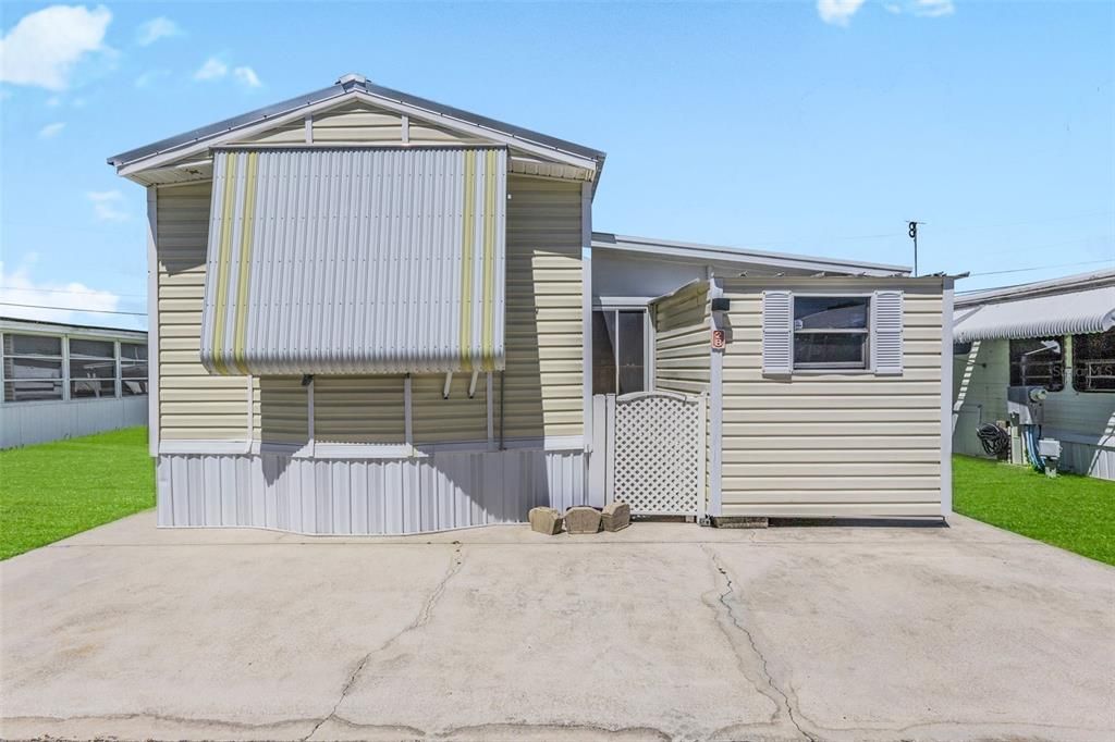 For Sale: $84,000 (1 beds, 1 baths, 404 Square Feet)