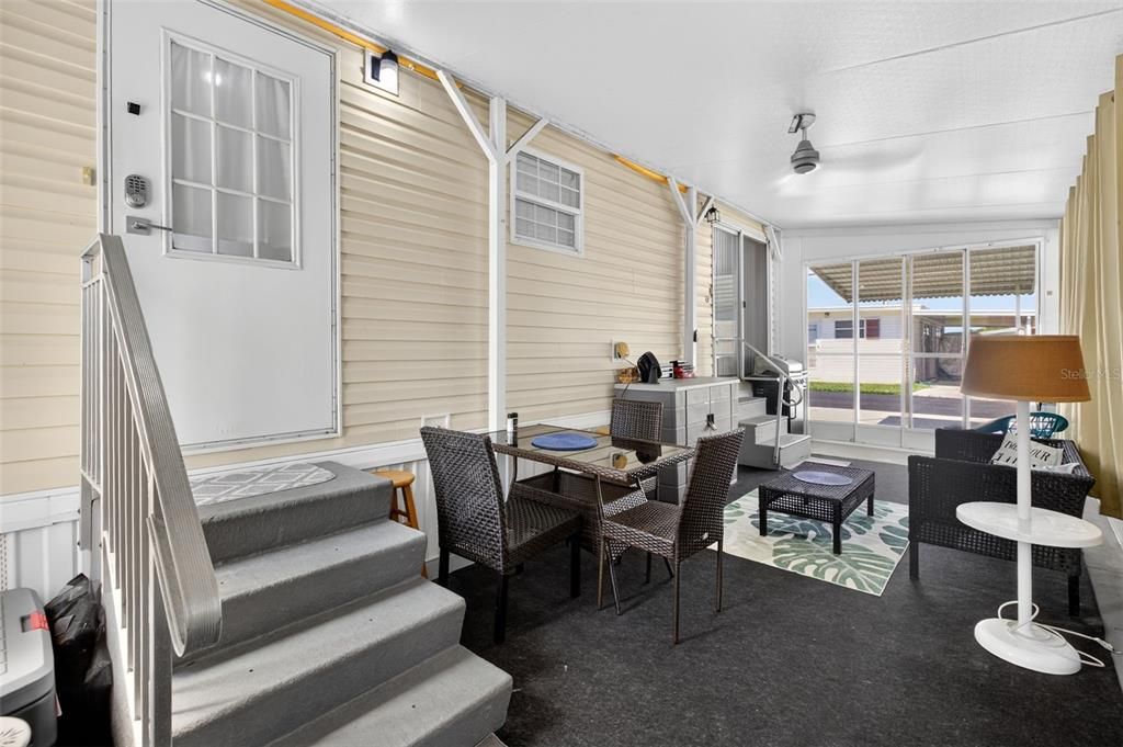 For Sale: $84,000 (1 beds, 1 baths, 404 Square Feet)