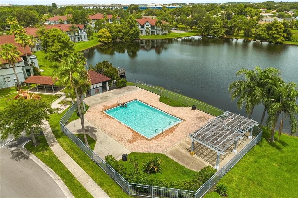 В аренду: $1,650 (2 спален, 2 ванн, 1062 Квадратных фут)