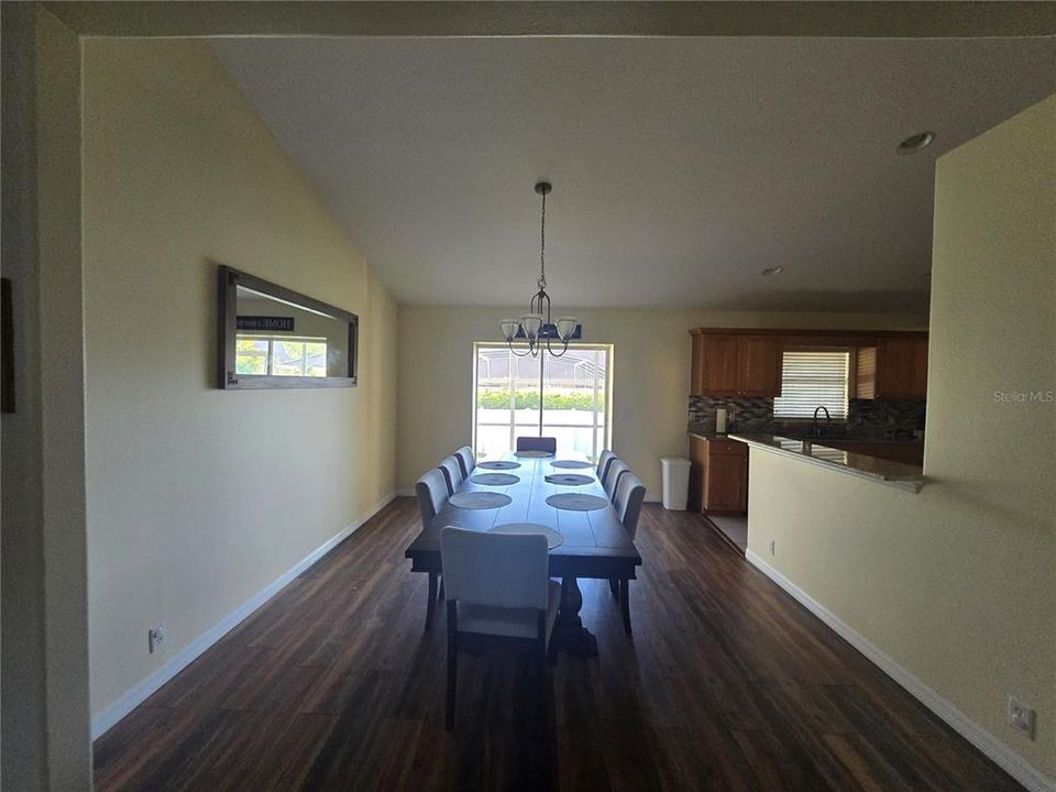 For Sale: $380,000 (3 beds, 2 baths, 1829 Square Feet)