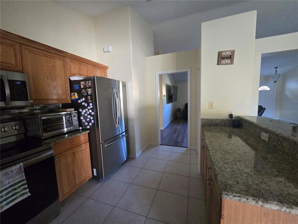 For Sale: $380,000 (3 beds, 2 baths, 1829 Square Feet)