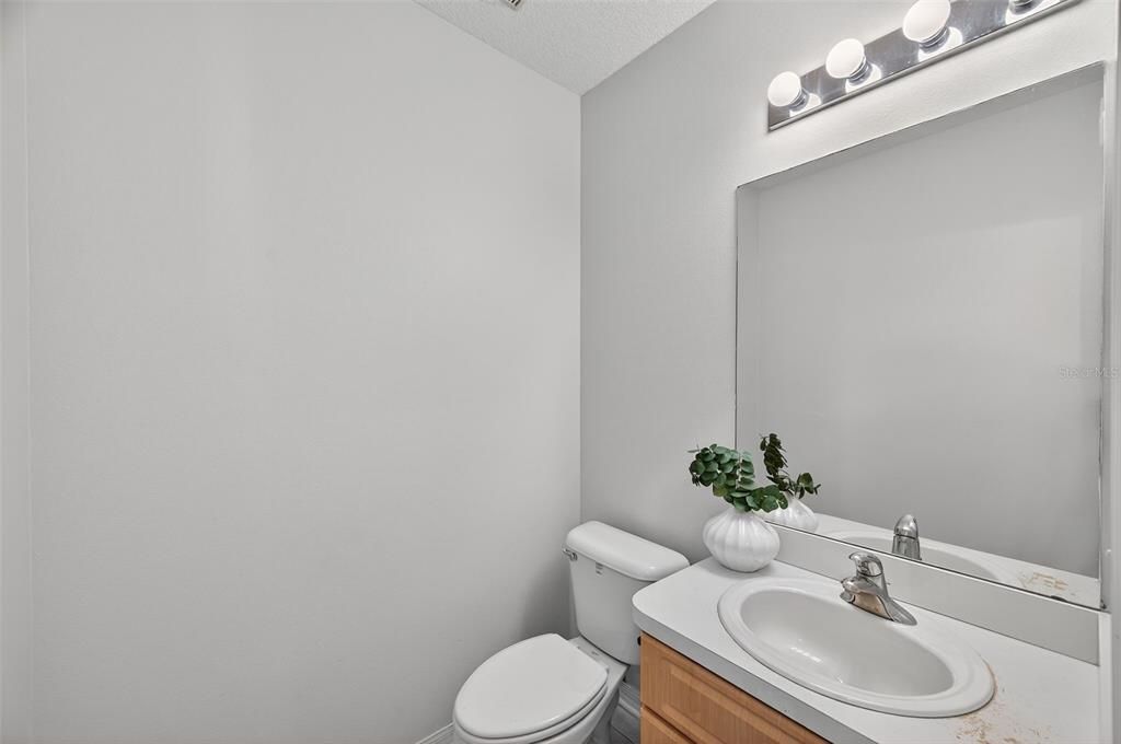 На продажу: $377,000 (3 спален, 2 ванн, 1608 Квадратных фут)