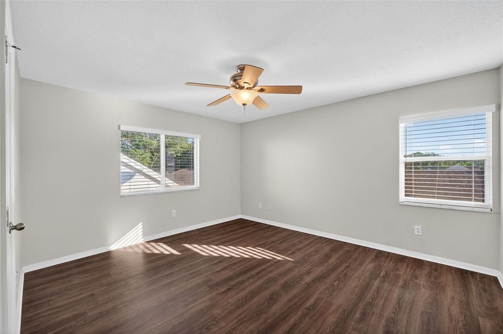 На продажу: $377,000 (3 спален, 2 ванн, 1608 Квадратных фут)