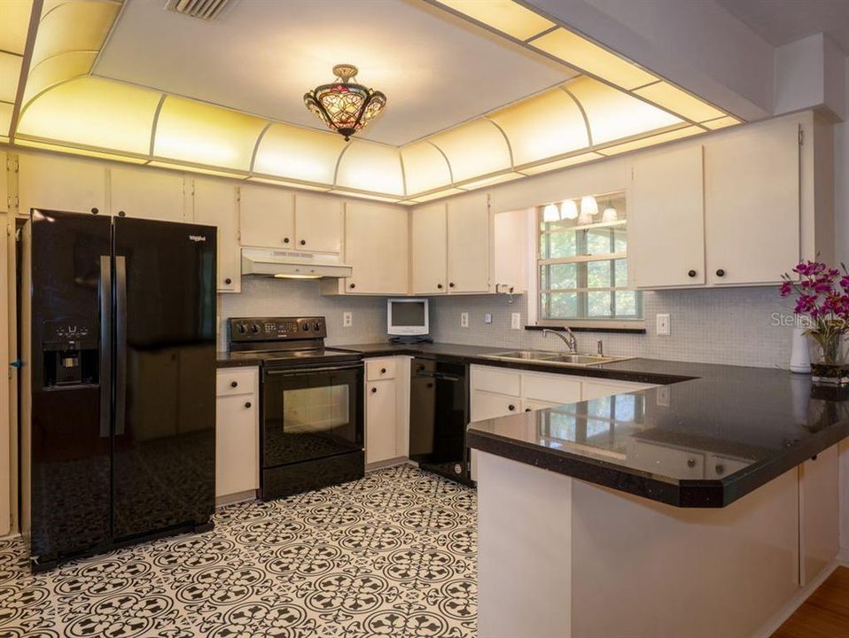 En Venta: $349,000 (3 camas, 2 baños, 1532 Pies cuadrados)