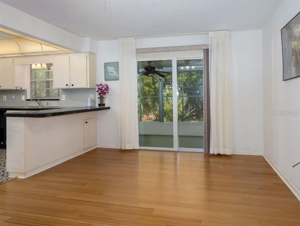 En Venta: $349,000 (3 camas, 2 baños, 1532 Pies cuadrados)