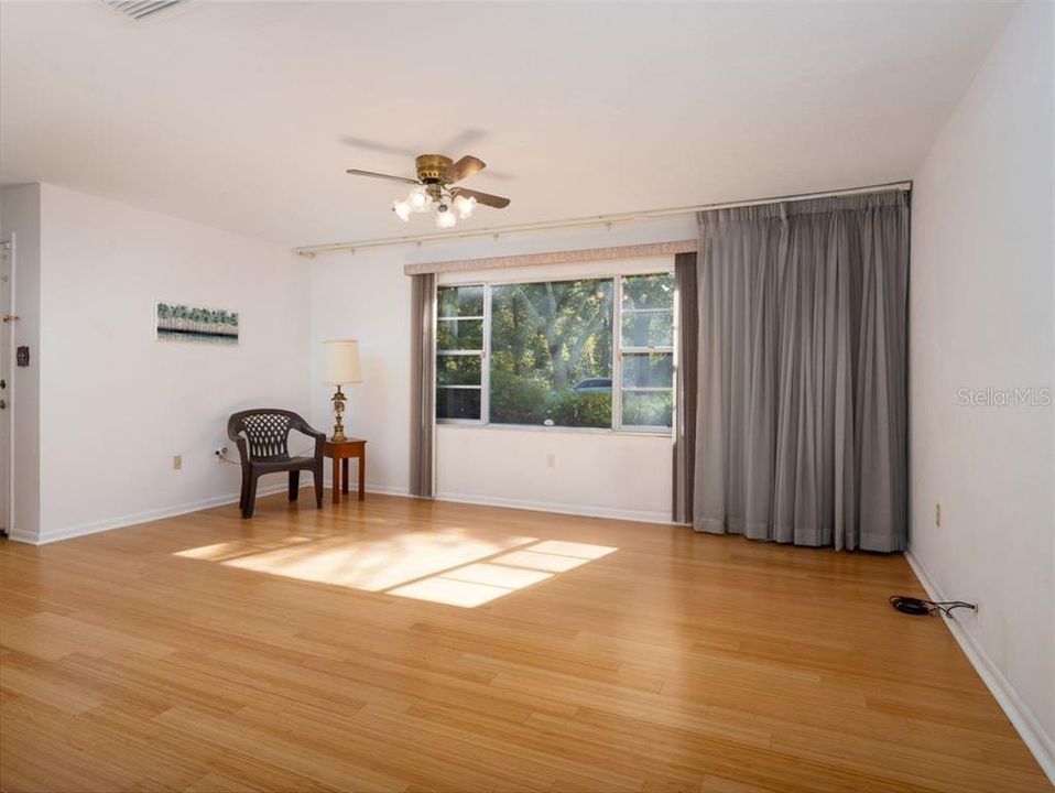 En Venta: $349,000 (3 camas, 2 baños, 1532 Pies cuadrados)