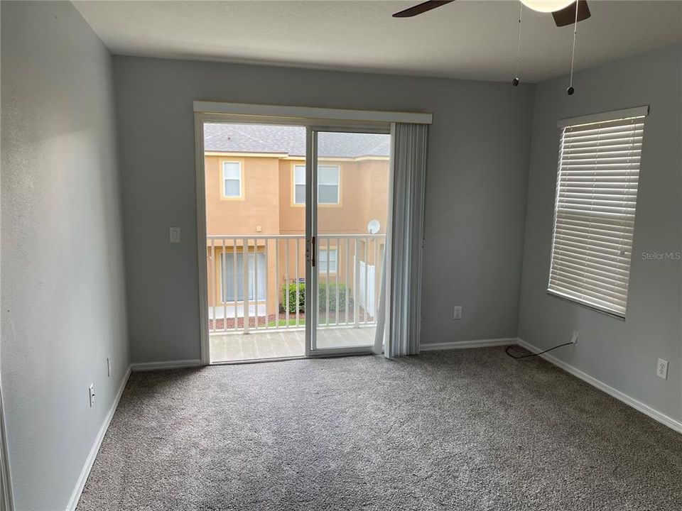For Rent: $1,900 (3 beds, 2 baths, 1409 Square Feet)